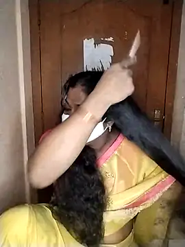 Snapshot of Megha_21 chatting on October 2025 10:07:02 PM Megha 21 online show from October 2025 10:07:02 PM