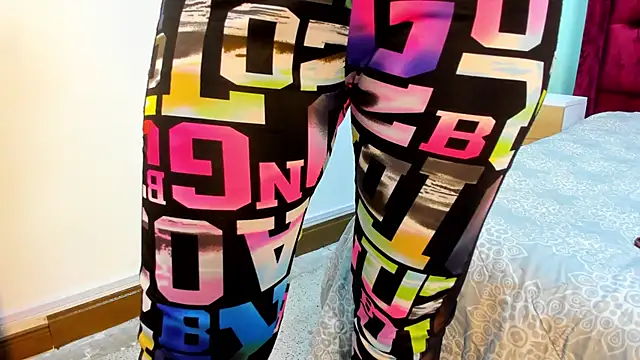 Marianee Rousse online show from December 2025 11:38:02 AM