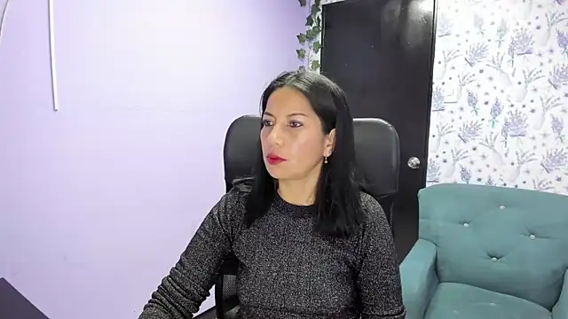 Megan Collinss  online show from November 2025 01:22:02 PM