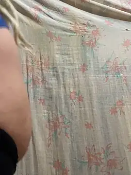 Cuckold-masters-dog online show from November 2025 03:14:02 PM