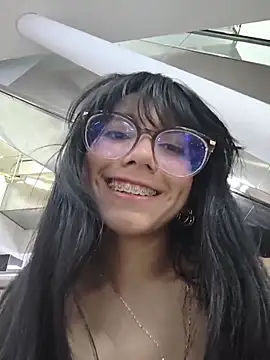 VioletxBloom online show from February 2026 09:33:01 PM