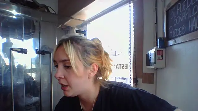 ayebran online show from October 2025 04:49:01 PM