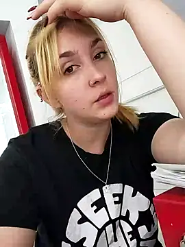 ayebran online show from October 2025 06:51:01 PM