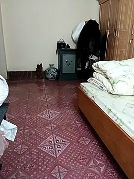 Snapshot of Moona_heny chatting on November 2025 12:49:02 AM Moona heny online show from November 2025 12:49:02 AM