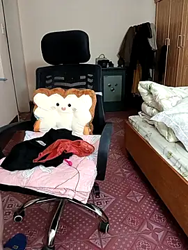 Snapshot of Moona_heny chatting on December 2025 12:37:02 AM Moona heny online show from December 2025 12:37:02 AM