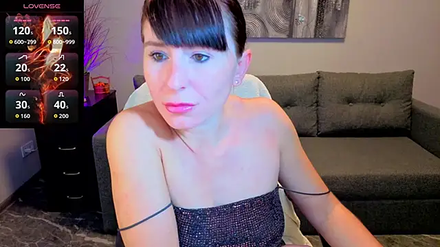 Betty Jone online show from November 2025 06:30:01 AM