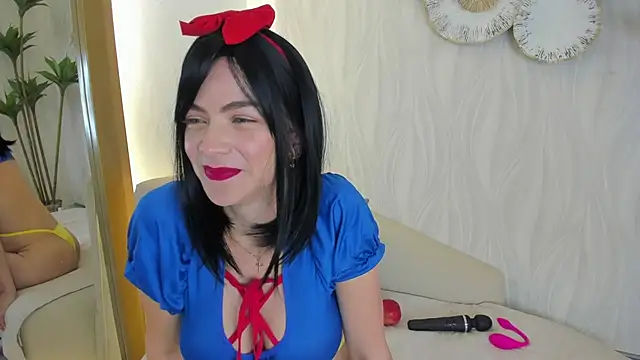 Snapshot of Velora__ chatting on September 2025 04:06:01 AM Velora online show from September 2025 04:06:01 AM