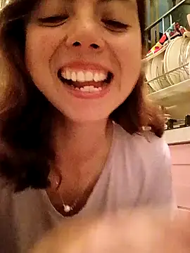 Snapshot of MoonBlueSex chatting on October 2025 04:53:02 AM MoonBlueSex online show from October 2025 04:53:02 AM