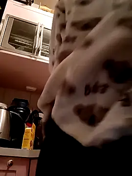 Snapshot of MoonBlueSex chatting on November 2025 04:34:01 AM MoonBlueSex online show from November 2025 04:34:01 AM