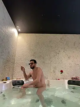 husbandandwifetobe online show from February 2026 01:01:02 PM