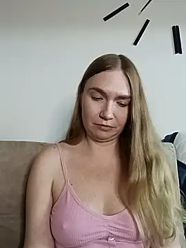 KisaVixen online show from April 2026 05:39:01 PM