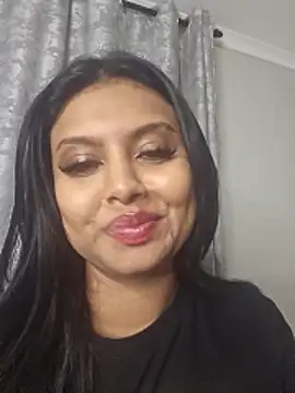 Indian GlowingMiax online show from November 2025 06:13:01 PM