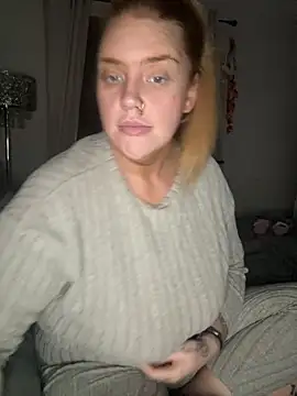 MysteriousMylaX online show from December 2025 06:15:02 PM