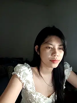 Snapshot of Katanh chatting on April 2026 12:17:02 PM Katanh online show from April 2026 12:17:02 PM