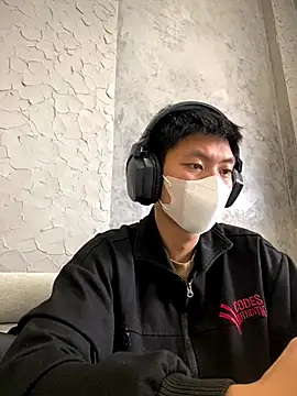 linh21107 online show from November 2025 01:16:01 AM