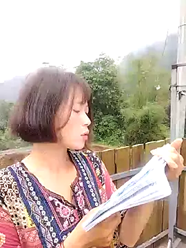 Snapshot of linda_bae00 chatting on October 2025 12:55:01 AM linda bae00 online show from October 2025 12:55:01 AM