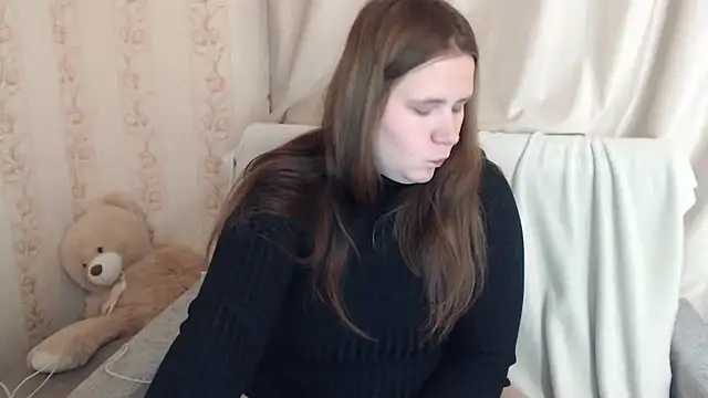 Snapshot of AdelinaLawson chatting on December 2024 05:15:01 PM AdelinaLawson online show from December 2024 05:15:01 PM