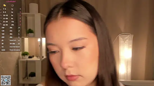 Snapshot of AlberthaEscue chatting on November 2025 04:07:02 AM AlberthaEscue online show from November 2025 04:07:02 AM