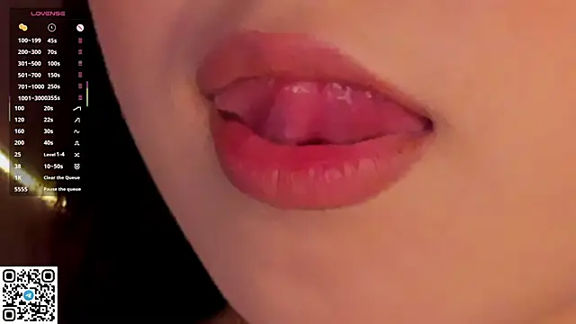 Snapshot of AlberthaEscue chatting on November 2025 04:24:02 AM AlberthaEscue online show from November 2025 04:24:02 AM