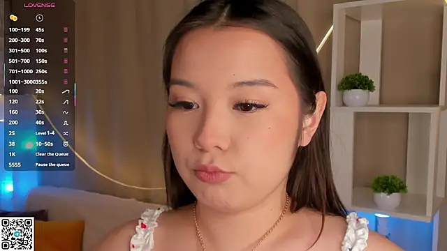 Snapshot of AlberthaEscue chatting on December 2025 04:07:01 AM AlberthaEscue online show from December 2025 04:07:01 AM