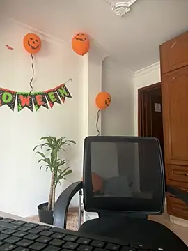 olivia jass online show from October 2025 01:36:03 PM