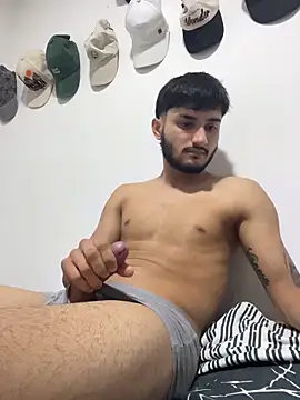 Snapshot of Nas-z09 chatting on February 2026 08:20:02 PM Nas-z09 online show from February 2026 08:20:02 PM