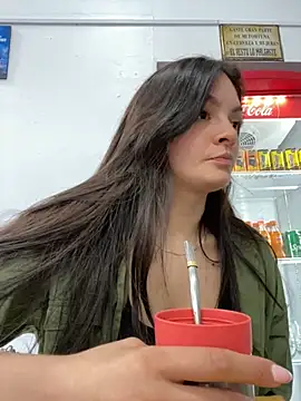 Snapshot of Danielaeliana chatting on September 2025 09:03:02 PM Danielaeliana online show from September 2025 09:03:02 PM