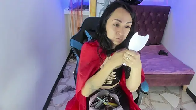 alison moon7 online show from October 2025 12:39:02 PM