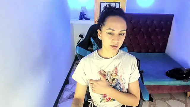 alison moon7 online show from November 2025 12:48:02 PM