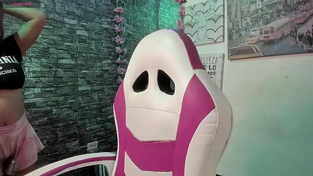 karoll  sex online show from October 2025 12:37:02 PM