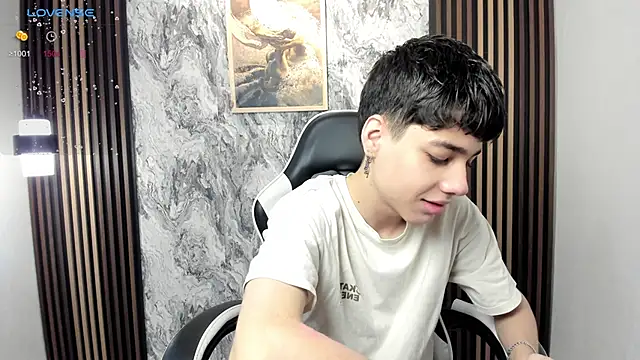 Snapshot of oblivion_deku chatting on September 2025 01:33:01 PM oblivion deku online show from September 2025 01:33:01 PM