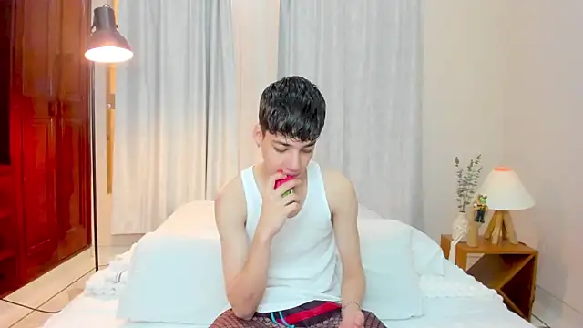 Snapshot of oblivion_deku chatting on September 2025 02:40:02 PM oblivion deku online show from September 2025 02:40:02 PM