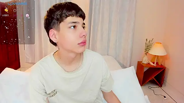 Snapshot of oblivion_deku chatting on October 2025 08:42:01 PM oblivion deku online show from October 2025 08:42:01 PM