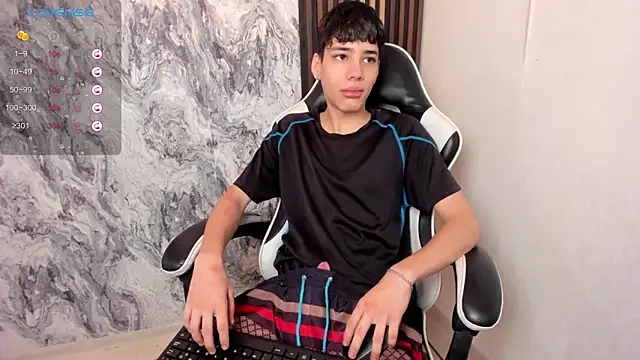 Snapshot of oblivion_deku chatting on October 2025 01:39:01 PM oblivion deku online show from October 2025 01:39:01 PM