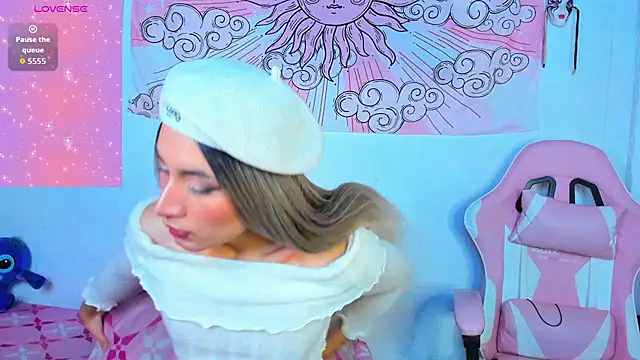 Snapshot of brihanna_cooper chatting on April 2026 02:18:01 PM brihanna cooper online show from April 2026 02:18:01 PM