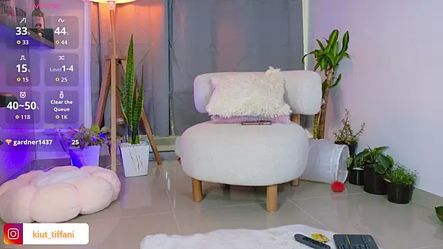 Kiut tiffanii online show from September 2025 10:59:01 AM