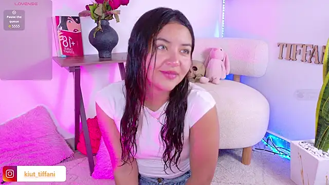 Kiut tiffanii online show from December 2025 11:30:02 AM