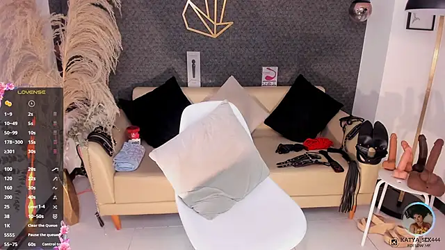 Katia fire online show from September 2025 05:13:01 AM