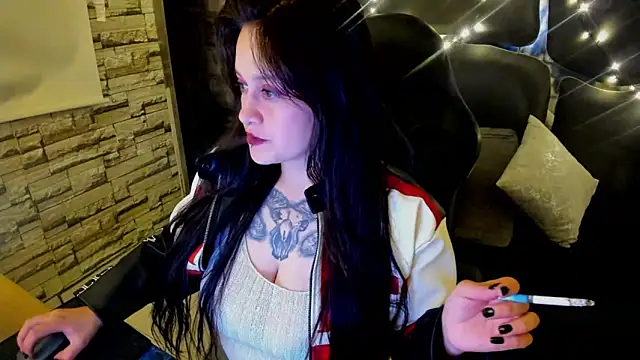 Morana  Hot online show from October 2025 05:00:02 AM