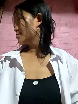 milo bae online show from November 2025 11:14:02 PM