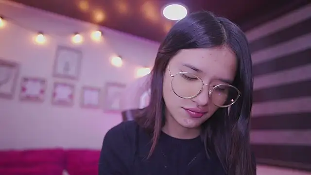 Lana Dreams  online show from November 2025 12:43:01 AM