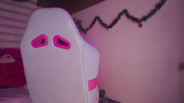 Lana Dreams  online show from December 2025 01:01:02 AM