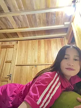 Snapshot of phungtiti chatting on October 2025 01:41:02 PM phungtiti online show from October 2025 01:41:02 PM