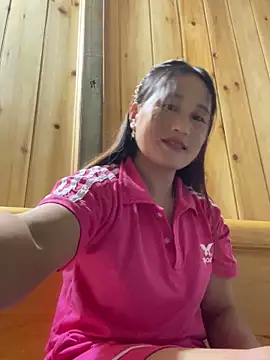 Snapshot of phungtiti chatting on October 2025 11:00:02 AM phungtiti online show from October 2025 11:00:02 AM