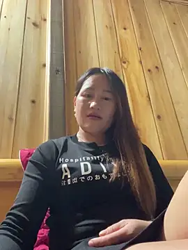 Snapshot of phungtiti chatting on November 2025 02:12:01 AM phungtiti online show from November 2025 02:12:01 AM