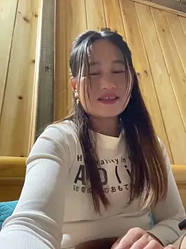 Snapshot of phungtiti chatting on November 2025 01:47:01 AM phungtiti online show from November 2025 01:47:01 AM