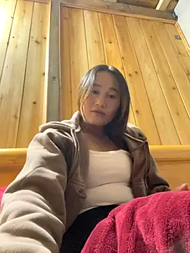 Snapshot of phungtiti chatting on November 2025 02:42:02 PM phungtiti online show from November 2025 02:42:02 PM