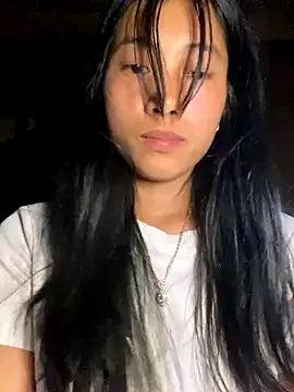 Snapshot of EmLy02 chatting on October 2025 11:44:01 AM EmLy02 online show from October 2025 11:44:01 AM