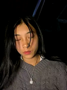 Snapshot of EmLy02 chatting on November 2025 12:06:02 PM EmLy02 online show from November 2025 12:06:02 PM