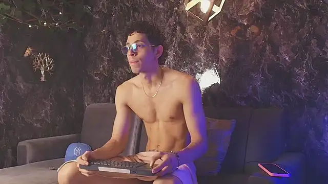 nicolai drake online show from November 2025 08:25:02 PM